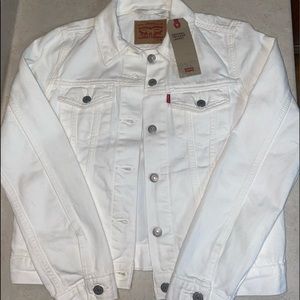 White Levi’s Jean Jacket